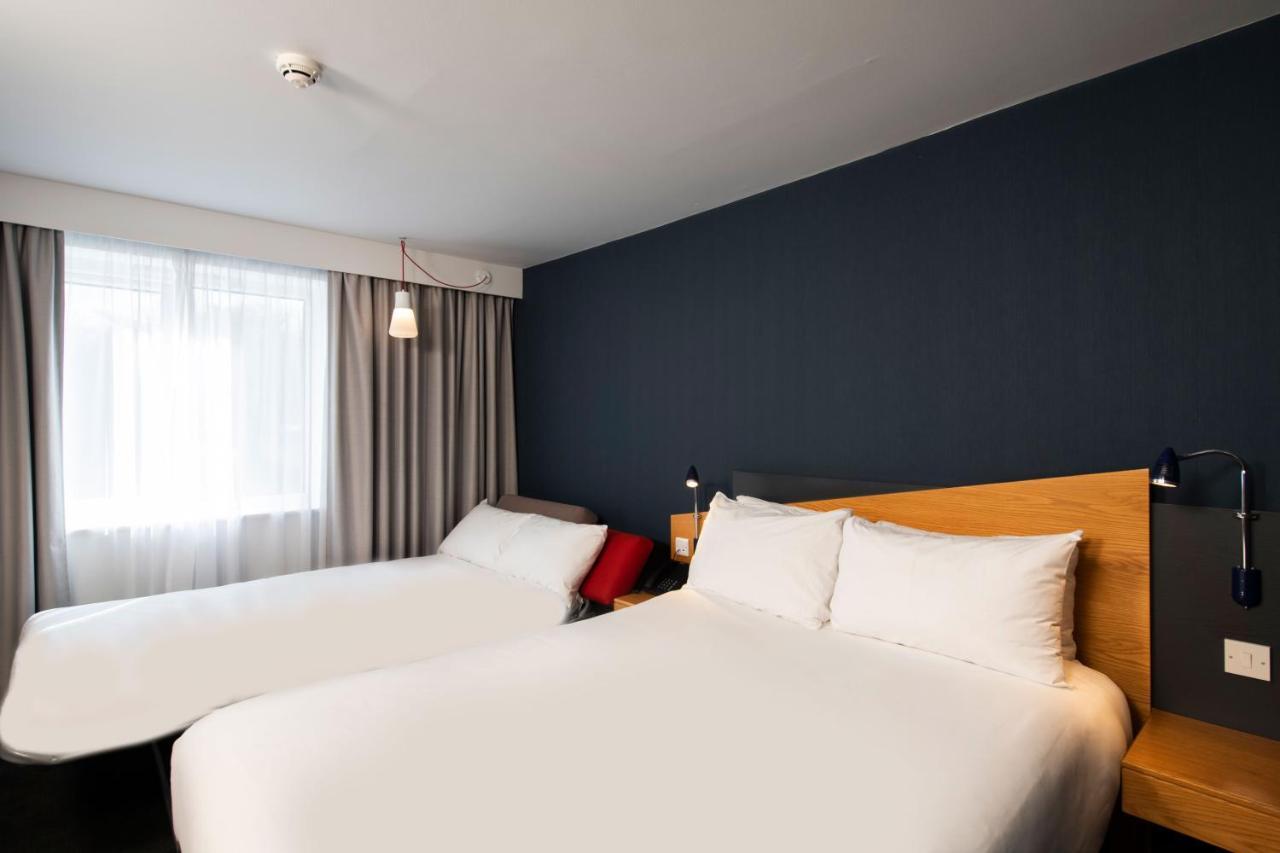 Standard Double Room with Sofa Bed and Free Hot Breakfast,1402695599:JPEG