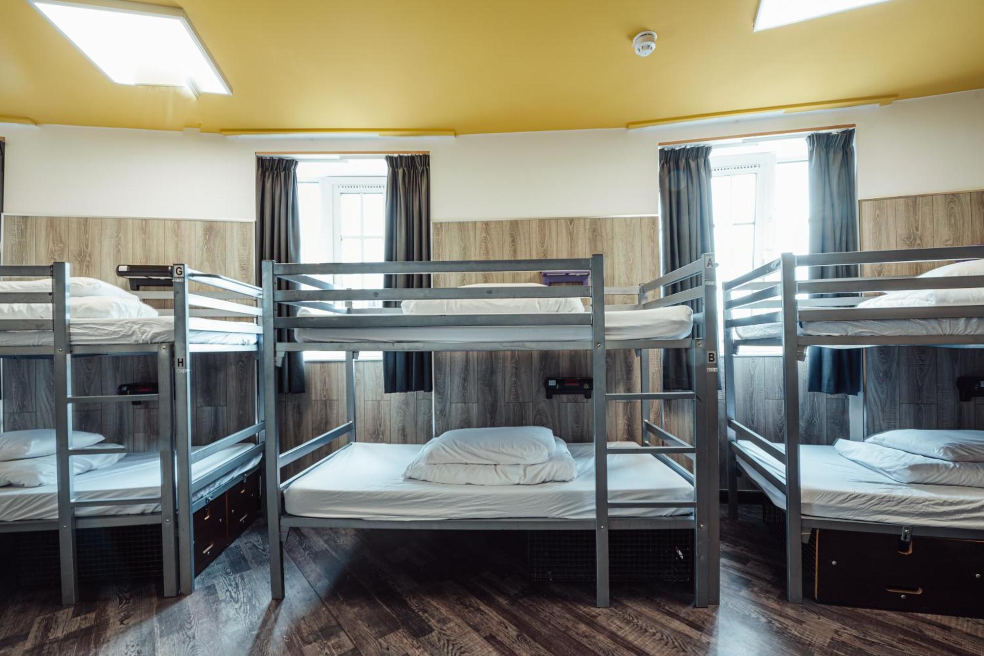 Bunk Bed Mixed Shared Room