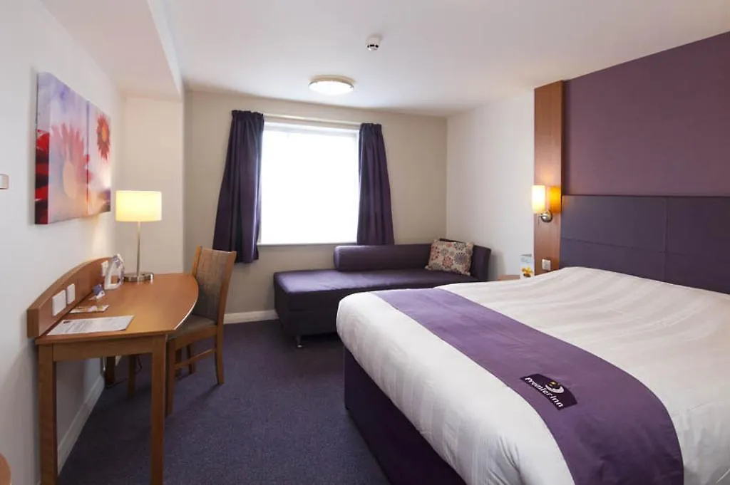 Premier Inn Newcastle City Centre Millennium Bridge-1
