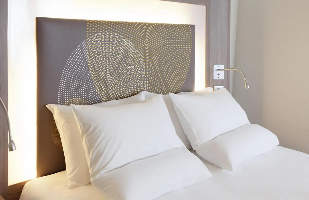 Novotel Newcastle Airport-1