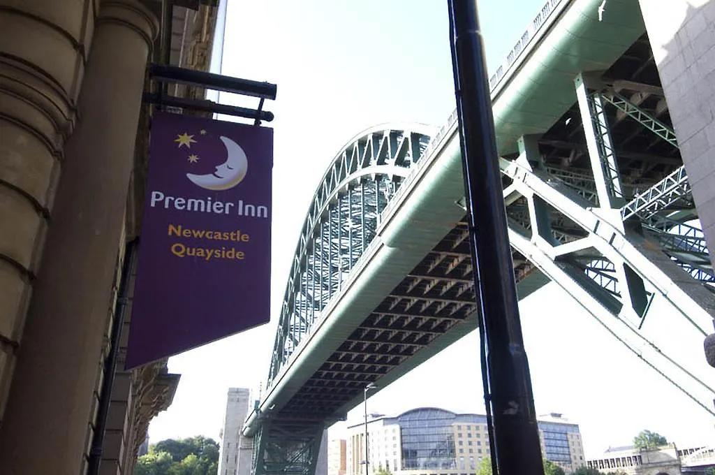 Premier Inn Newcastle Quayside-1