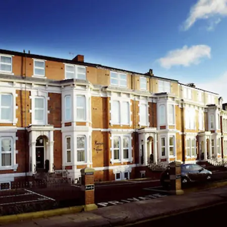 Kensington House Aparthotel-2